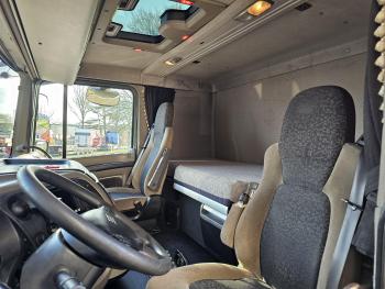 DAF XF 105.460 6X2 / HIAB 37 t/m CRANE / KRAN